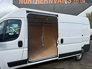 Used 2026 Vauxhall Movano Prime Kaolin White (solid Colour) - Interior and Exterior details 9