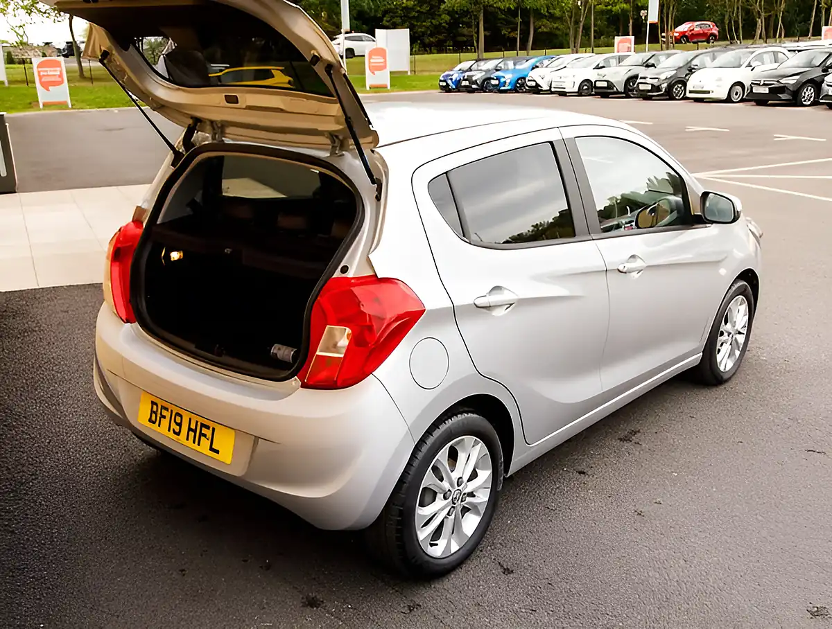 Used 2026 Vauxhall Viva Sl Silver - Interior and Exterior details 20