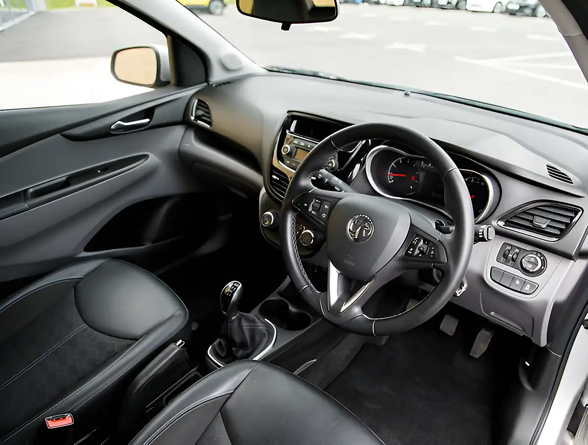 Used 2026 Vauxhall Viva Sl Silver - Interior and Exterior details 4