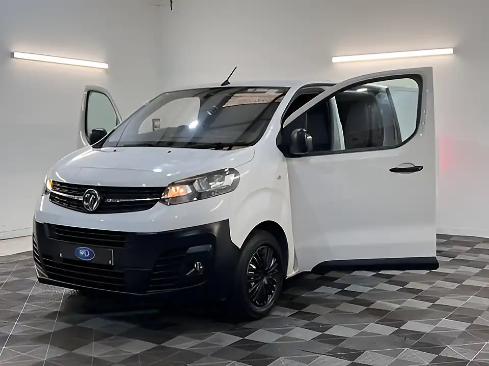 Used 2026 Vauxhall Vivaro Dynamic Kaolin White - Interior and Exterior details 15