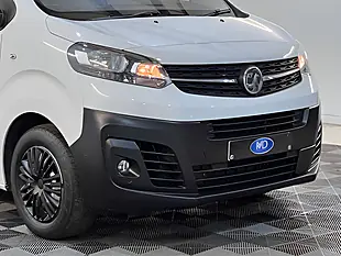 Used 2026 Vauxhall Vivaro Dynamic Kaolin White - Interior and Exterior details 17