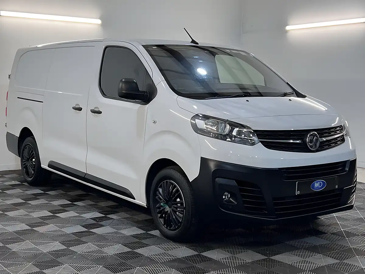 Used 2026 Vauxhall Vivaro Dynamic Kaolin White - Interior and Exterior details 20