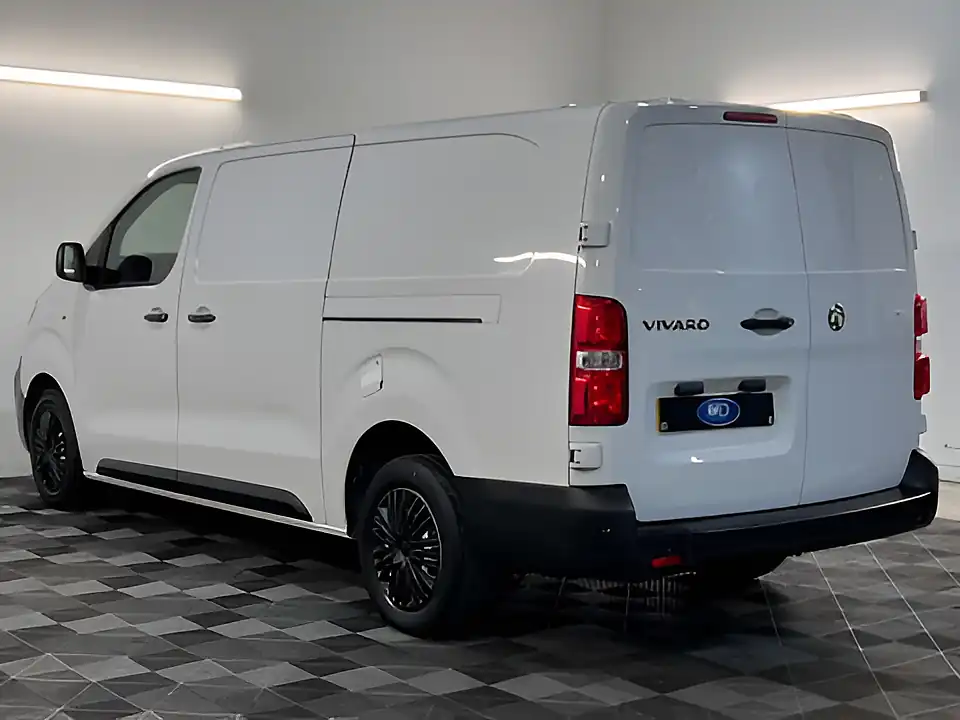 Used 2026 Vauxhall Vivaro Dynamic Kaolin White - Interior and Exterior details 7