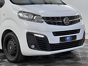 Used 2026 Vauxhall Vivaro F2900 Professional S/S Kaolin White - Interior and Exterior details 17
