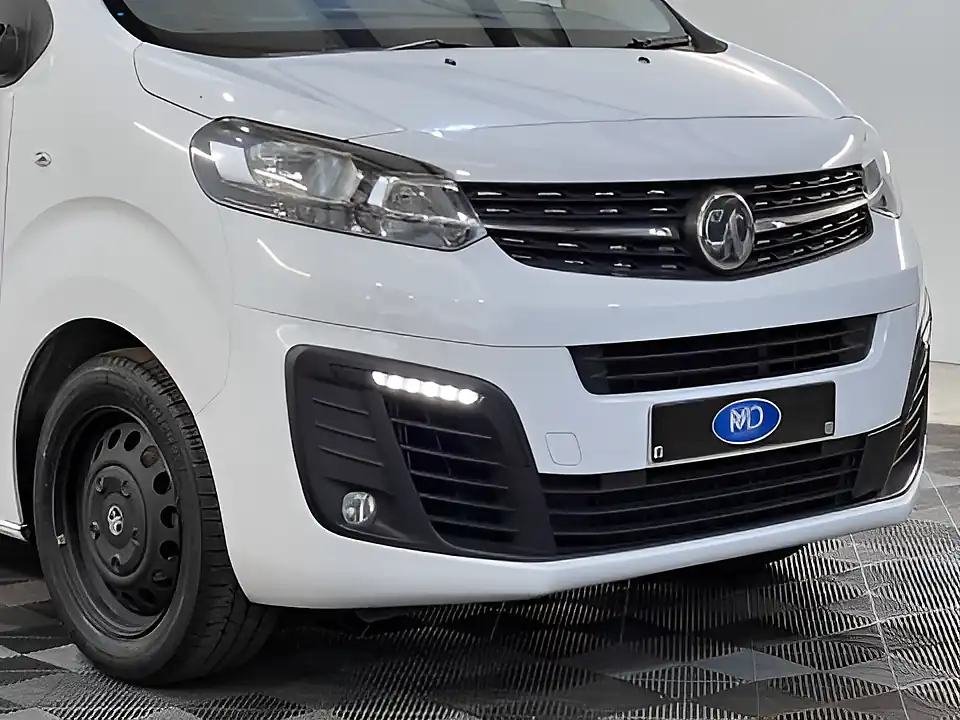 Used 2026 Vauxhall Vivaro F2900 Professional S/S Kaolin White - Interior and Exterior details 17
