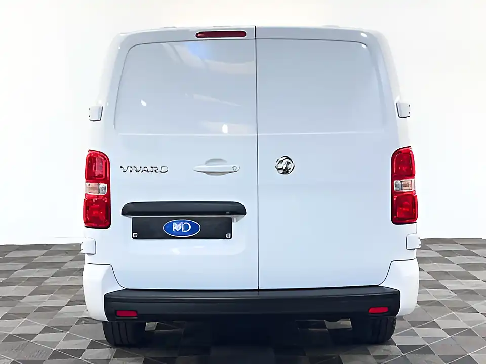 Used 2026 Vauxhall Vivaro F2900 Professional S/S Kaolin White - Interior and Exterior details 5