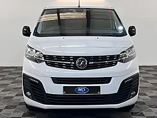 Used 2026 Vauxhall Vivaro F2900 Professional S/S Kaolin White - Interior and Exterior details 9