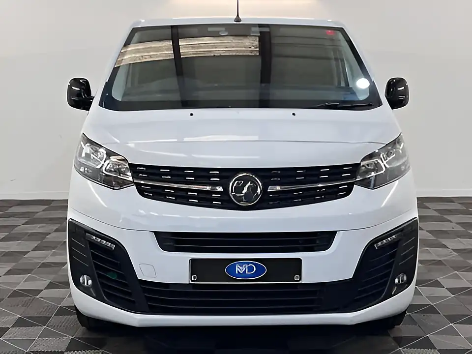Used 2026 Vauxhall Vivaro F2900 Professional S/S Kaolin White - Interior and Exterior details 9