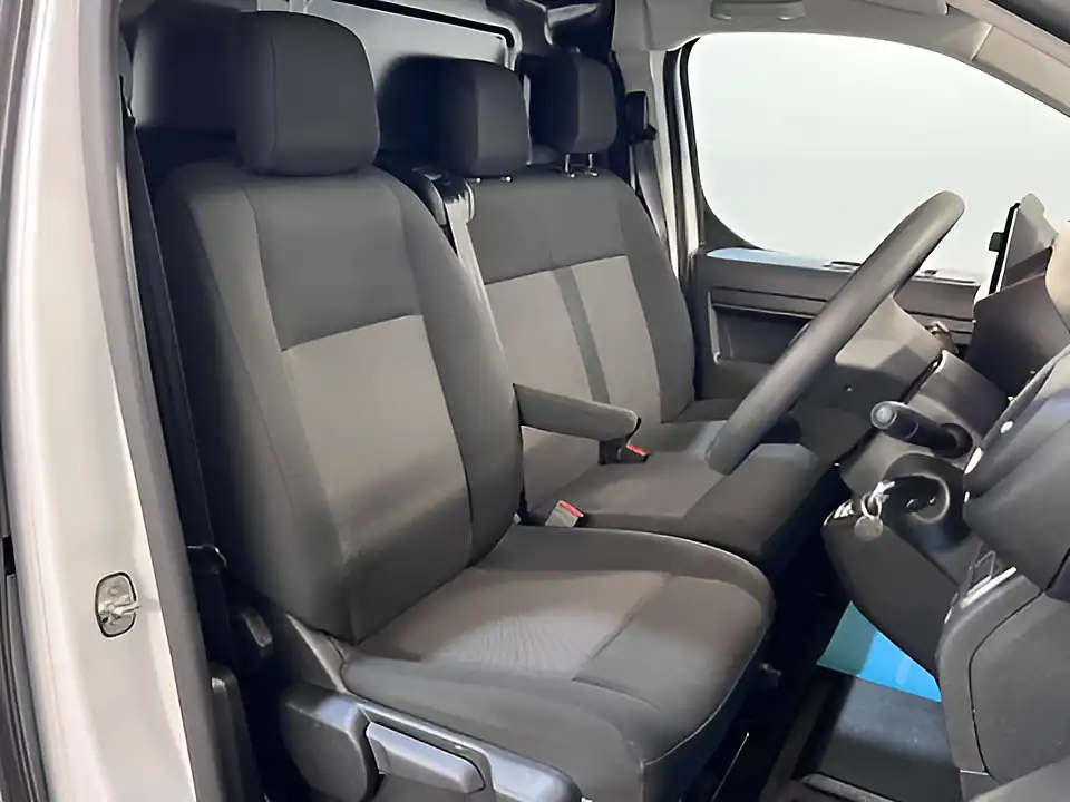 Used 2026 Vauxhall Vivaro Prime Kaolin White - Interior and Exterior details 10