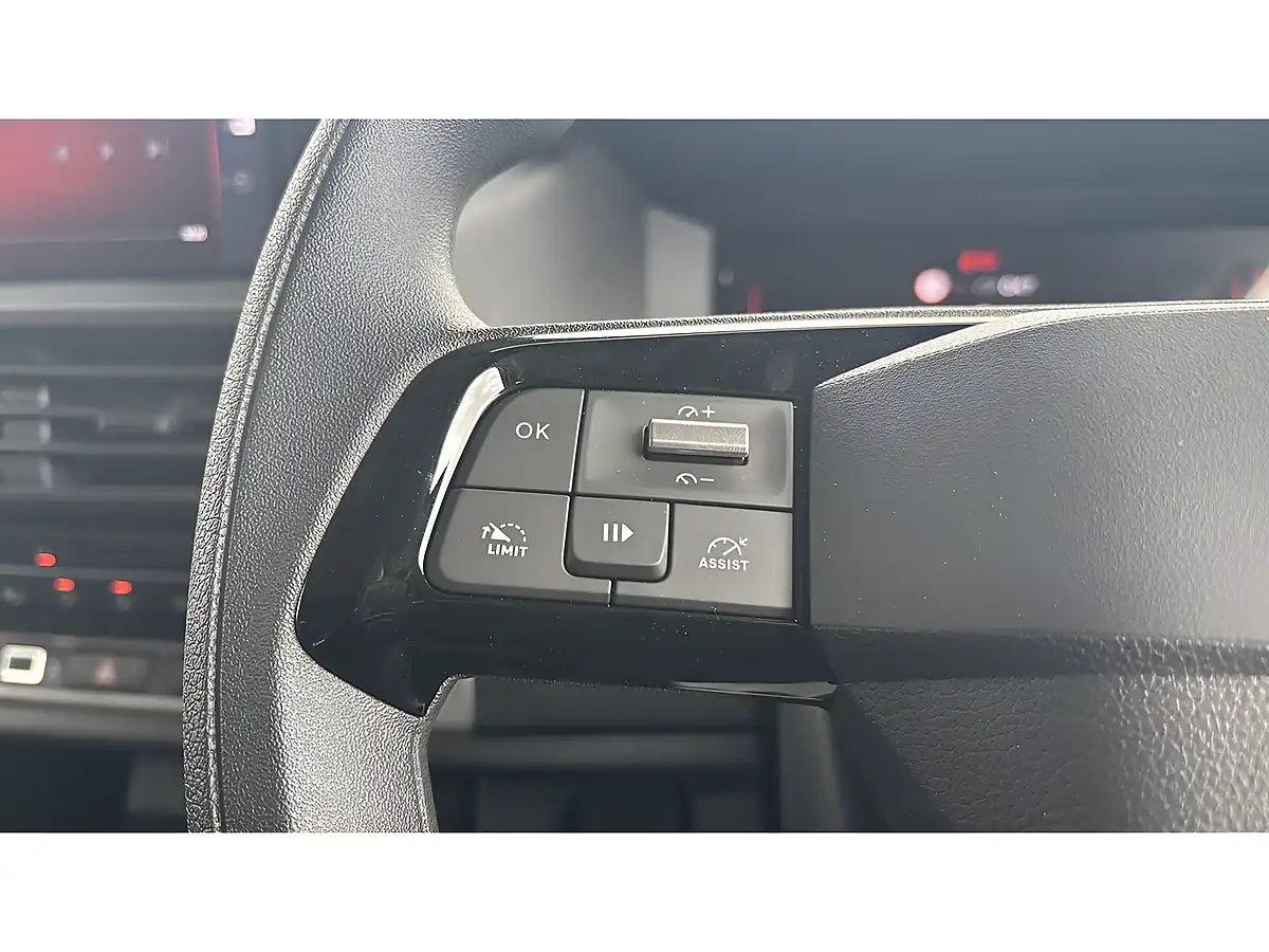 Used 2026 Vauxhall Vivaro Prime Xl Crew White - Interior and Exterior details 15