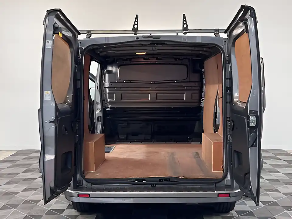 Used 2026 Vauxhall Vivaro Sportive Grey - Interior and Exterior details 15