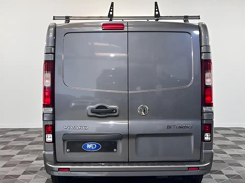 Used 2026 Vauxhall Vivaro Sportive Grey - Interior and Exterior details 5