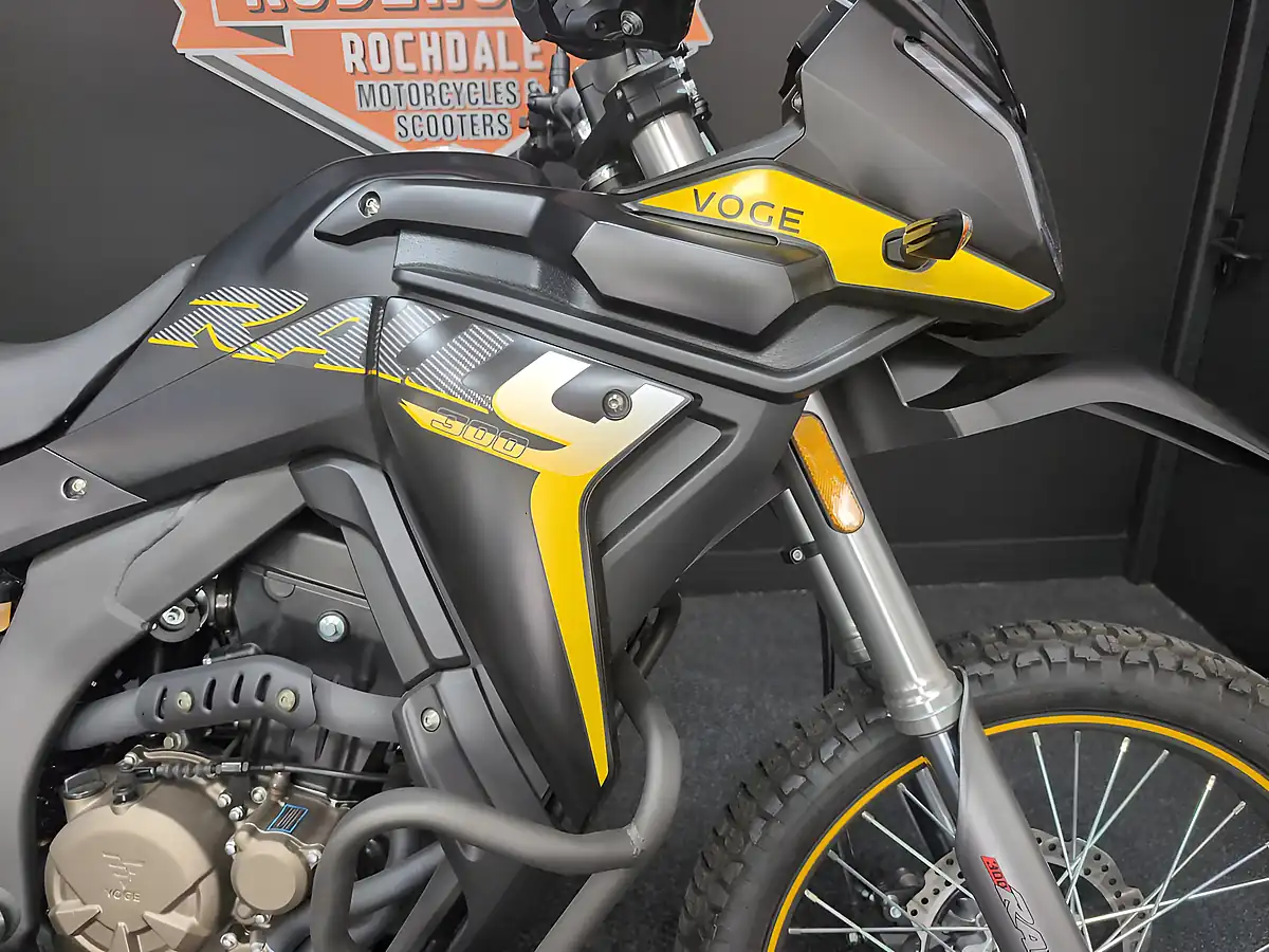 Used 2026 Voge 300 Rally Black - Interior and Exterior details 8