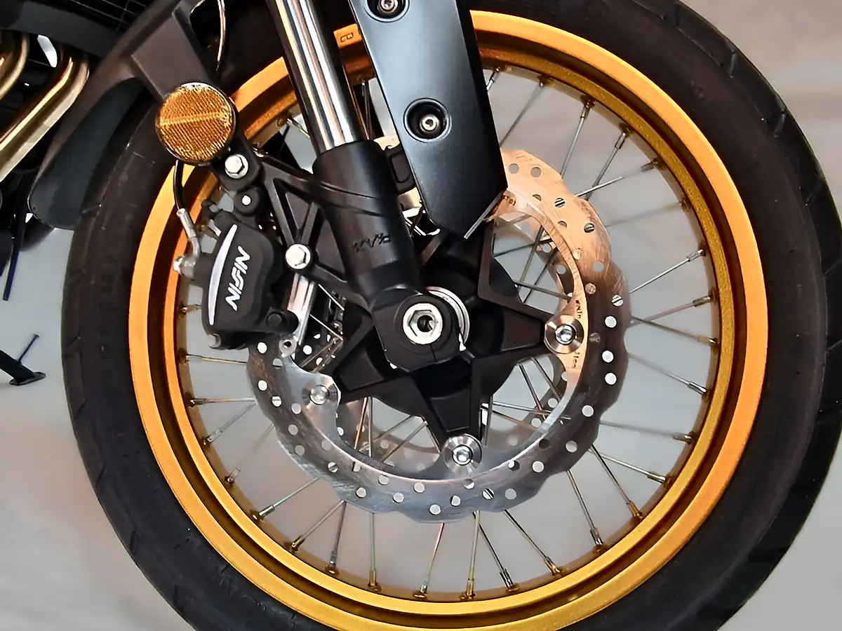 Used 2026 Voge DS525X Adventure Blue/Silver - Interior and Exterior details 14