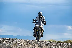 Used 2026 Voge DS625X Adventure Desert Yellow - Interior and Exterior details 9