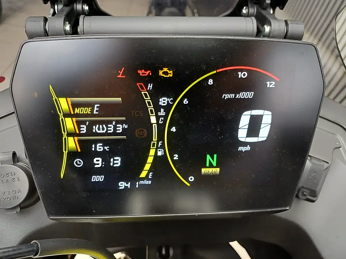 Used 2026 Voge DS625X Sand Stone Yellow - Interior and Exterior details 16