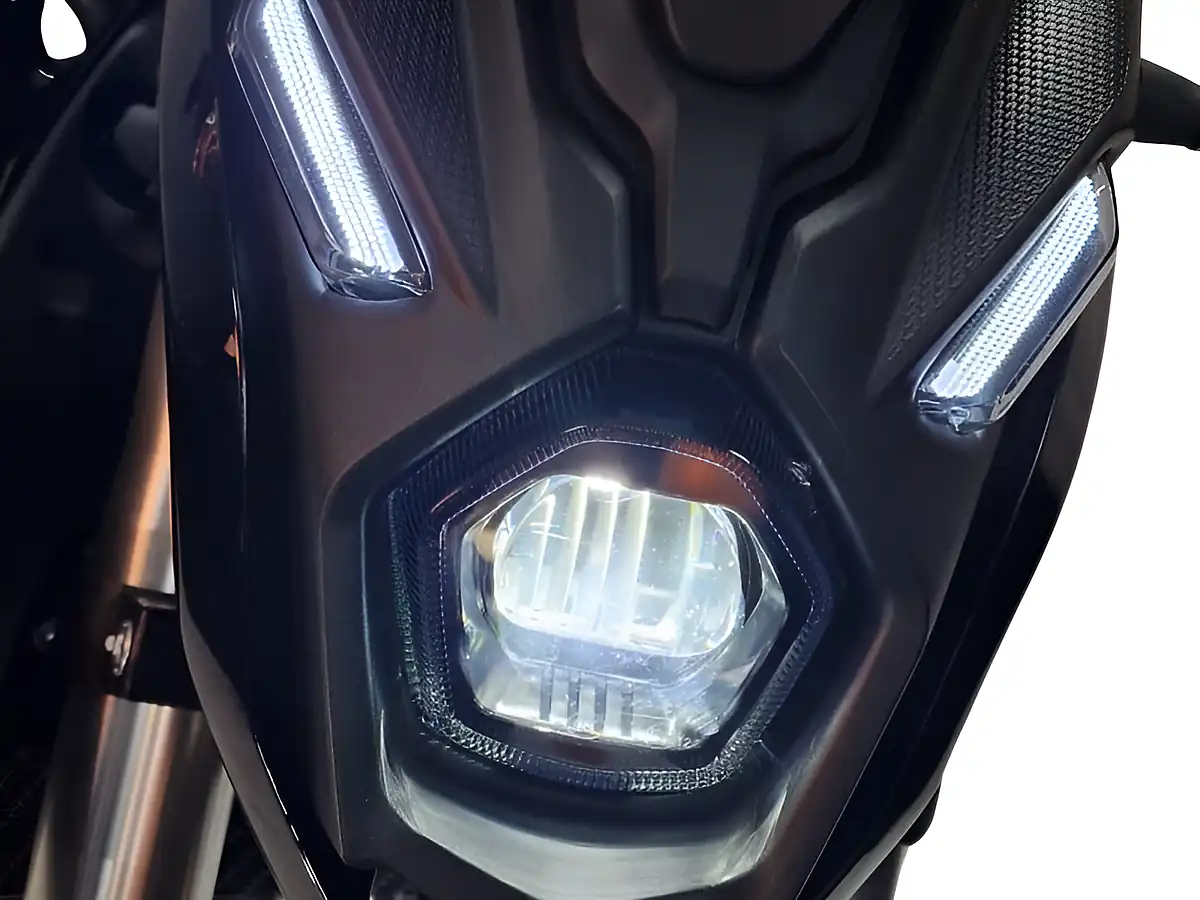 Used 2026 Voge R125 Black - Interior and Exterior details 13