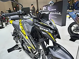 Used 2026 Voge R125S Black - Interior and Exterior details 6