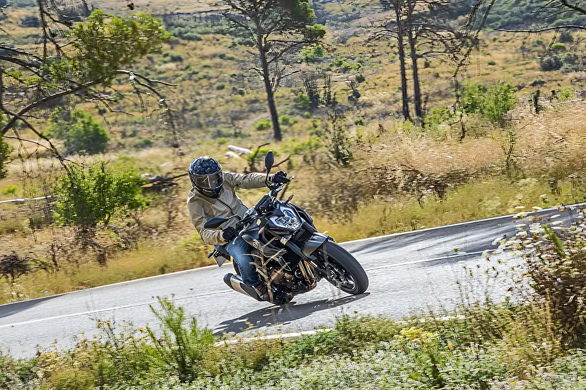Used 2026 Voge R625 Black - Interior and Exterior details 7