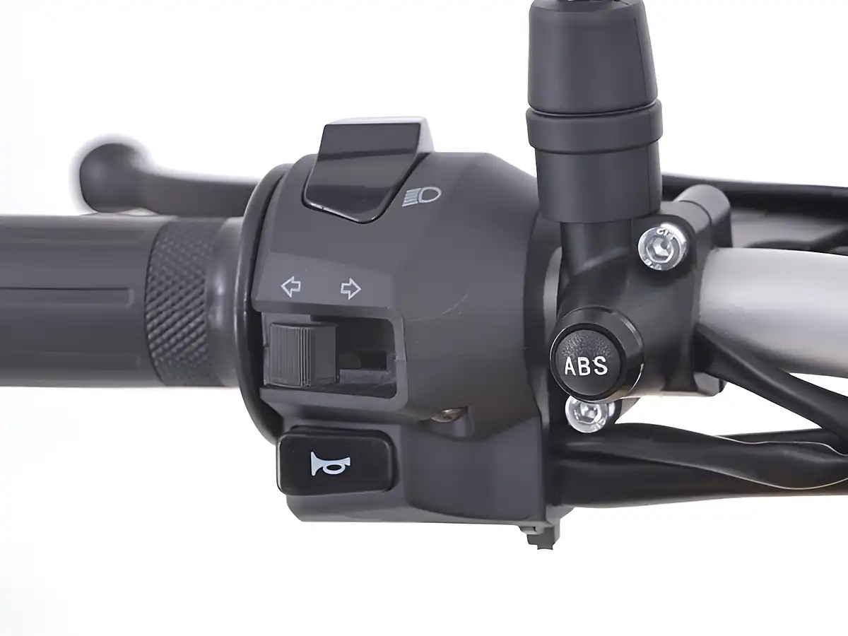 Used 2026 Voge Rally Black - Interior and Exterior details 9