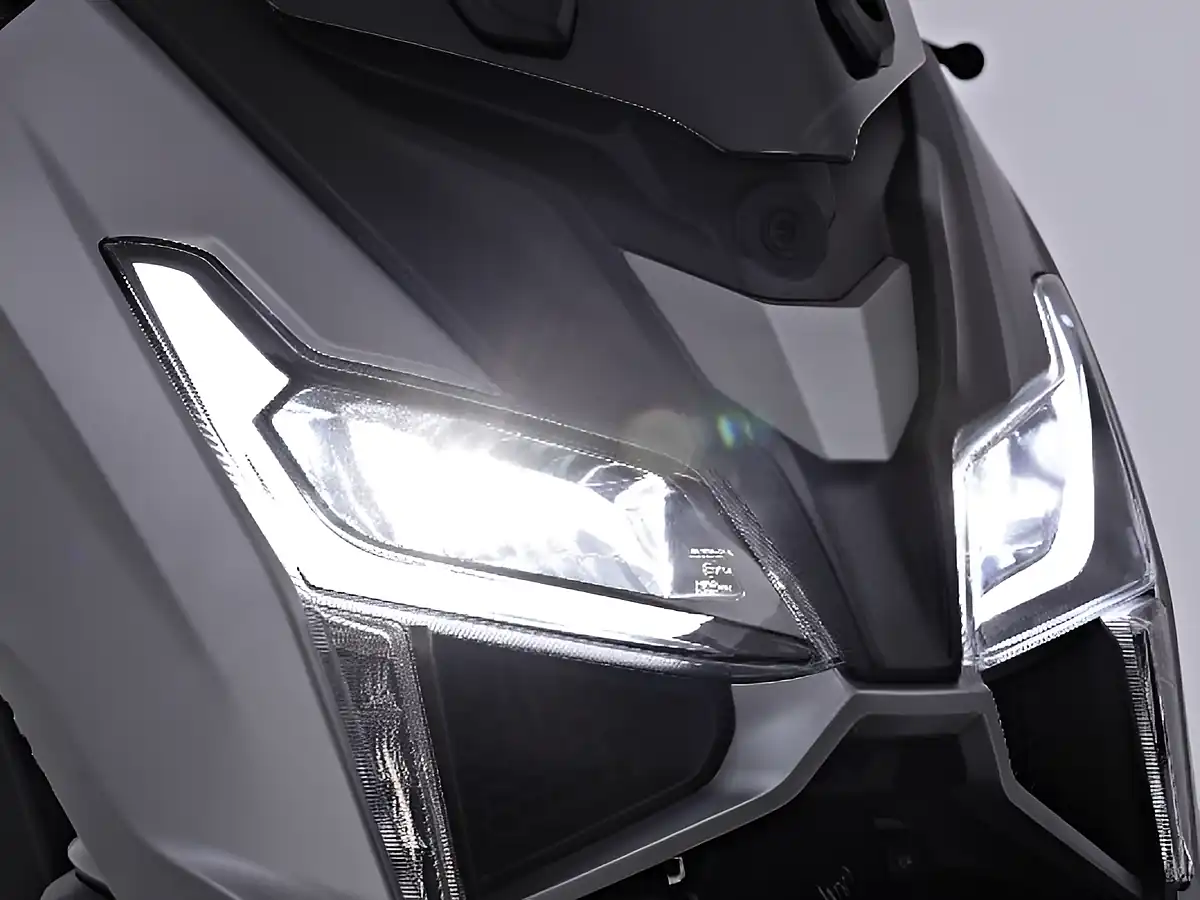 Used 2026 Voge SR1 Black - Interior and Exterior details 12
