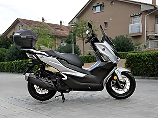 Used 2026 Voge SR1 Black - Interior and Exterior details 5