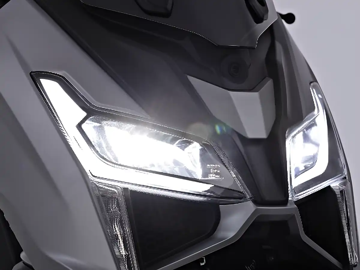 Used 2026 Voge SR1 Black - Interior and Exterior details 12