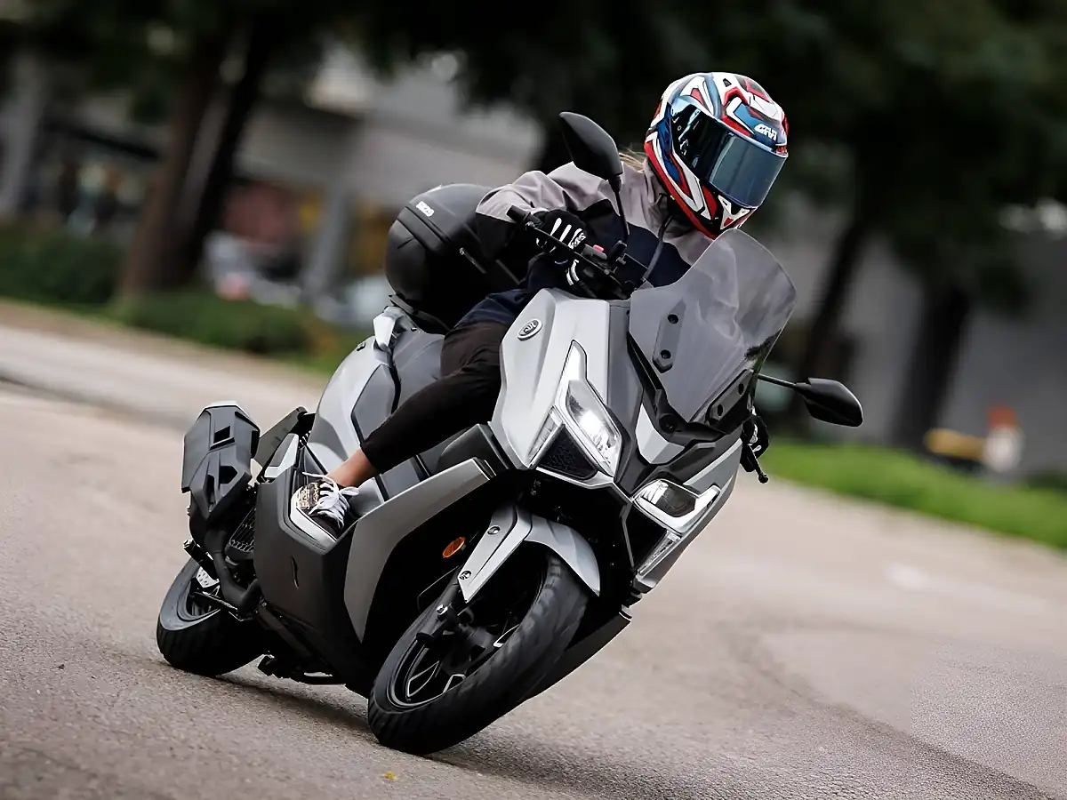 Used 2026 Voge SR1 - Interior and Exterior details 5
