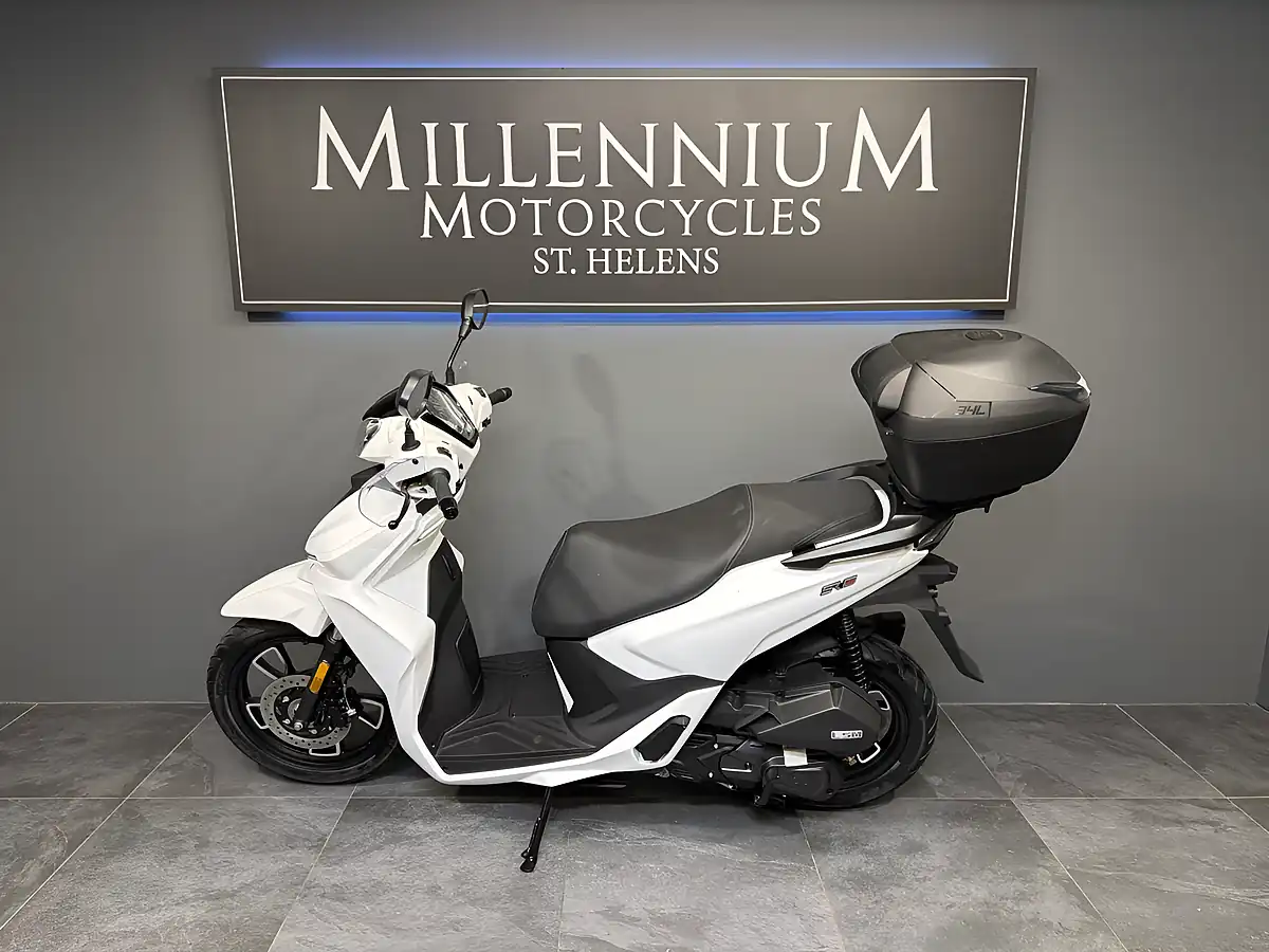 Used 2026 Voge SR16 Matt Black - Interior and Exterior details 14