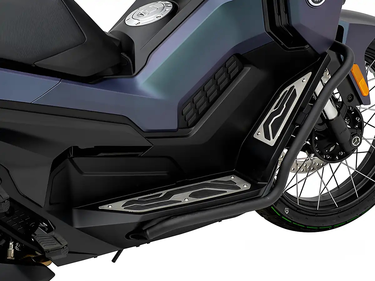 Used 2026 Voge SR450X Adventure Verde Matt - Interior and Exterior details 13