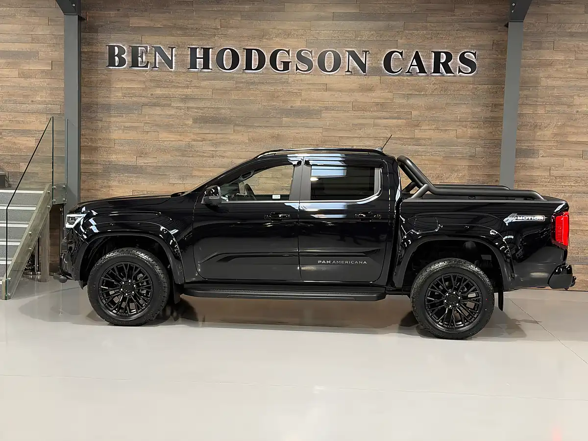 Used 2026 Volkswagen Amarok Panamericana Black - Interior and Exterior details 5