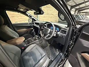 Used 2026 Volkswagen Amarok Panamericana Black - Interior and Exterior details 7