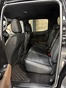 Used 2026 Volkswagen Amarok Panamericana Black - Interior and Exterior details 12