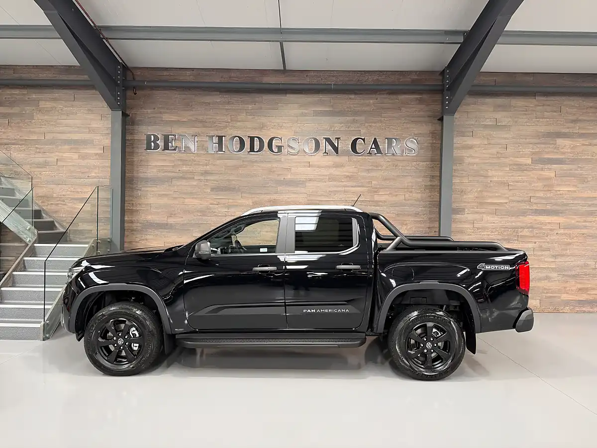 Used 2026 Volkswagen Amarok Panamericana Black - Interior and Exterior details 2