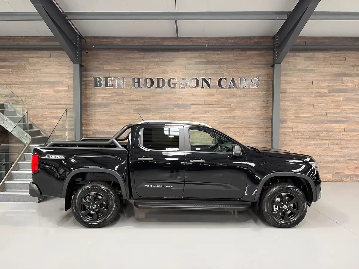 Used 2026 Volkswagen Amarok Panamericana Black - Interior and Exterior details 5