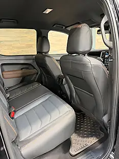 Used 2026 Volkswagen Amarok Panamericana Black - Interior and Exterior details 9