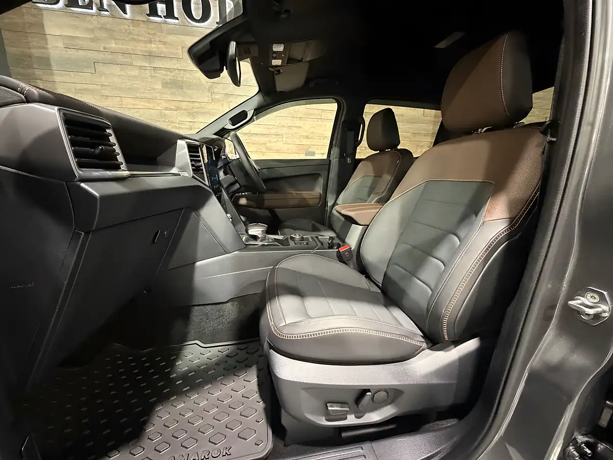 Used 2026 Volkswagen Amarok Panamericana Grey - Interior and Exterior details 10