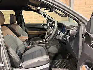 Used 2026 Volkswagen Amarok Panamericana Grey - Interior and Exterior details 7