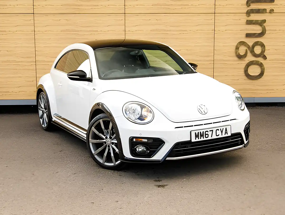 Used 2026 Volkswagen Beetle R Line White - Front View