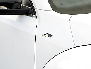 Used 2026 Volkswagen Beetle R Line White - Interior and Exterior details 8