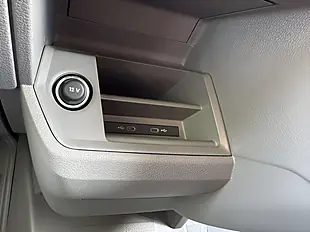 Used 2026 Volkswagen Crafter Commerce Plus Ascot Grey - Interior and Exterior details 15
