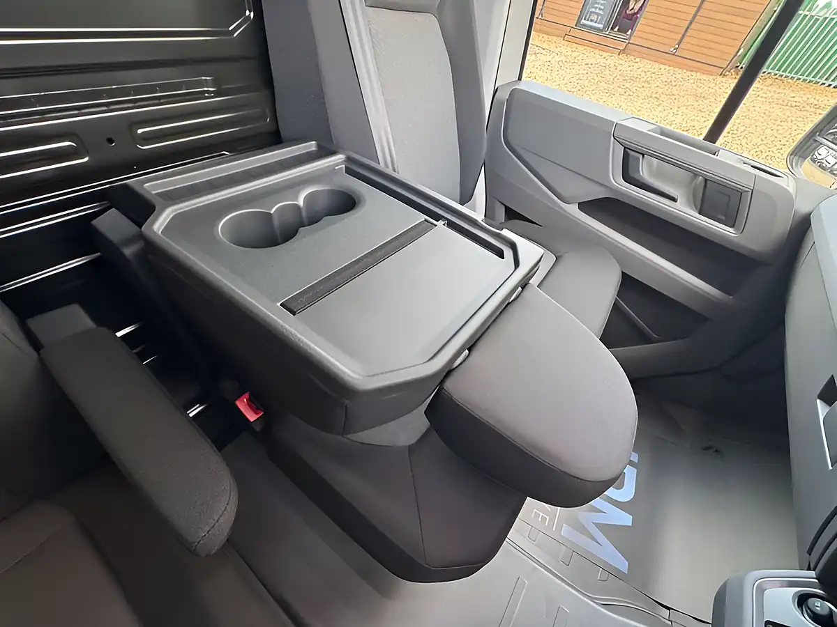 Used 2026 Volkswagen Crafter Commerce Plus Ascot Grey - Interior and Exterior details 20