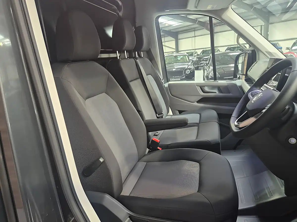 Used 2026 Volkswagen Crafter Commerce Plus Grey - Interior and Exterior details 20