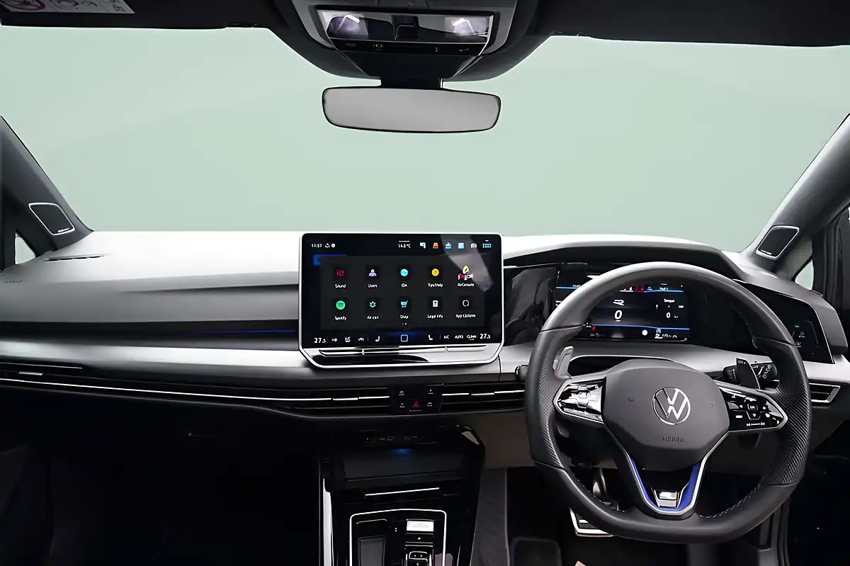 Used 2026 Volkswagen Golf Black Edition Grenadilla Black - Interior and Exterior details 17