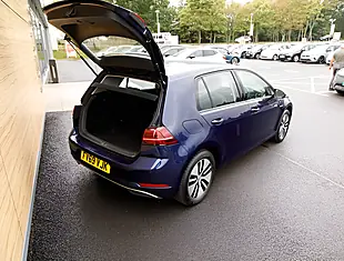 Used 2026 Volkswagen Golf Blue - Interior and Exterior details 20