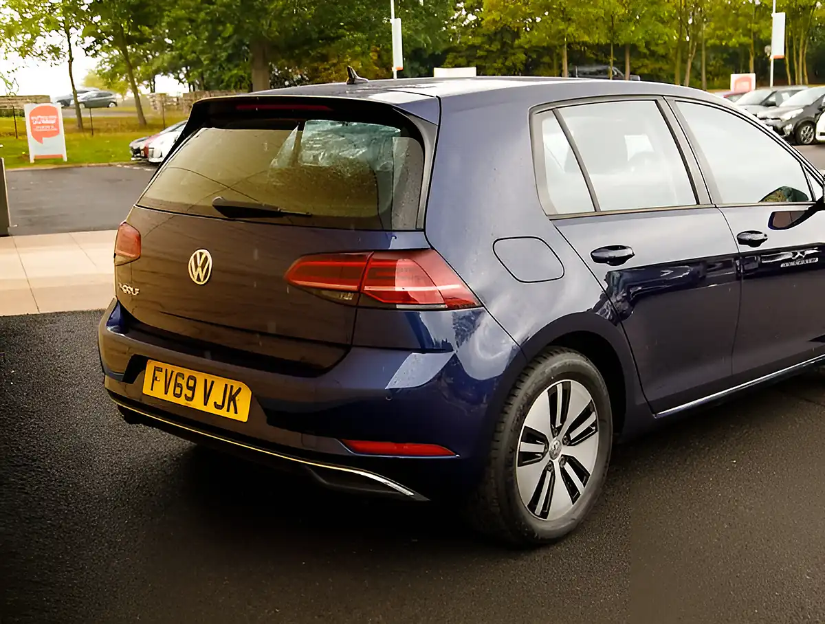Used 2026 Volkswagen Golf Blue - Interior and Exterior details 7
