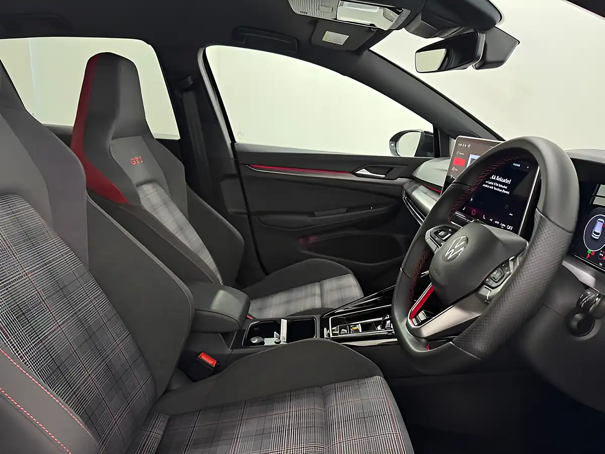 Used 2026 Volkswagen Golf GTI Black - Interior and Exterior details 10