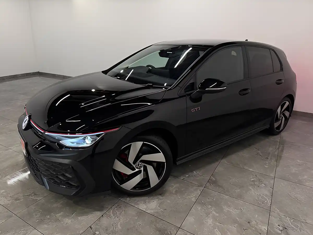 Used 2026 Volkswagen Golf GTI Black - Interior and Exterior details 5