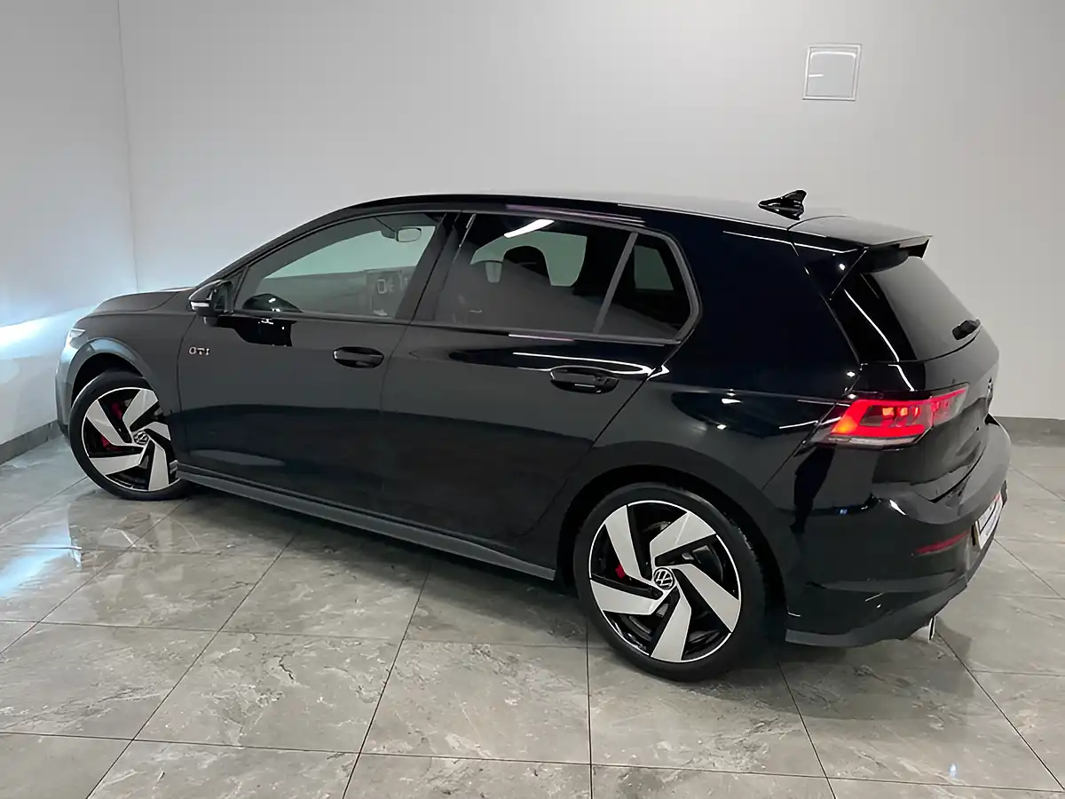 Used 2026 Volkswagen Golf GTI Black - Interior and Exterior details 7