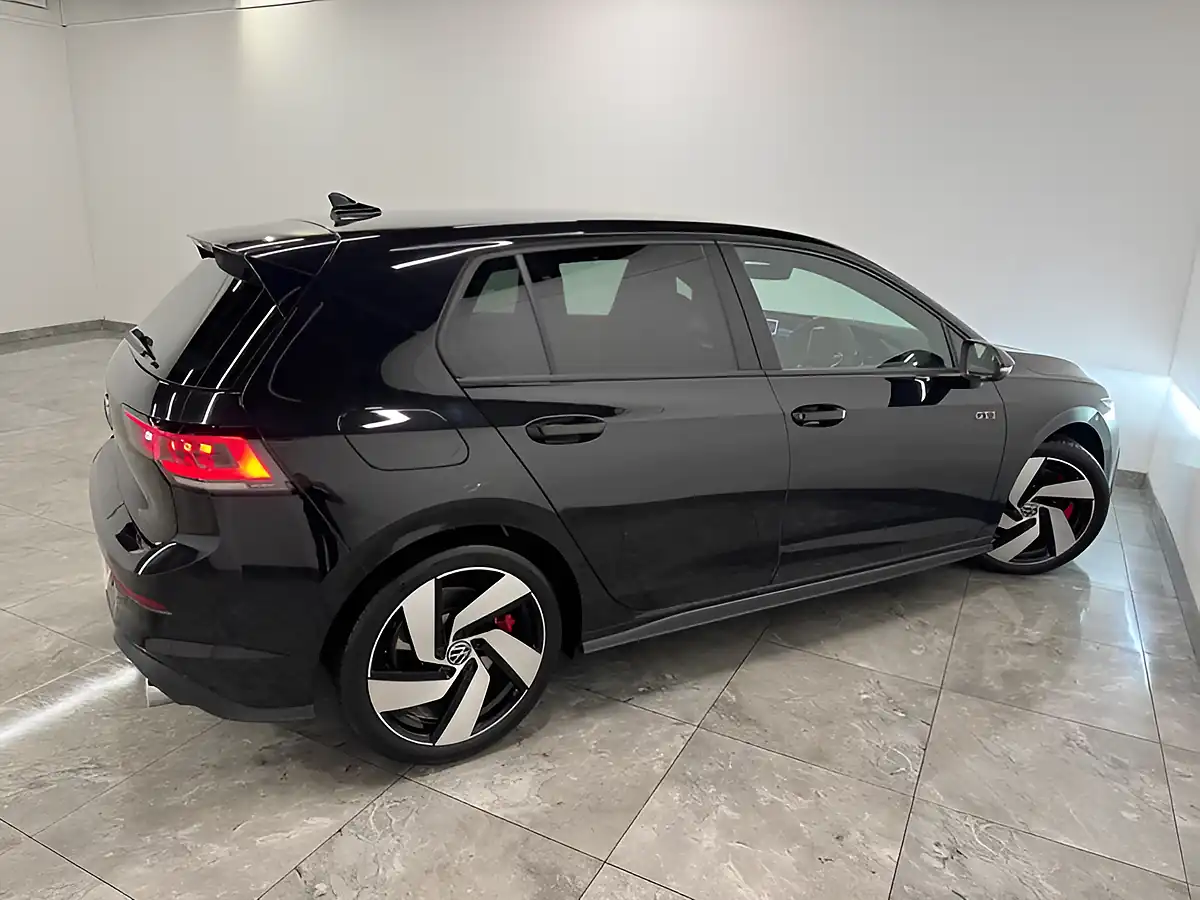 Used 2026 Volkswagen Golf GTI Black - Interior and Exterior details 9